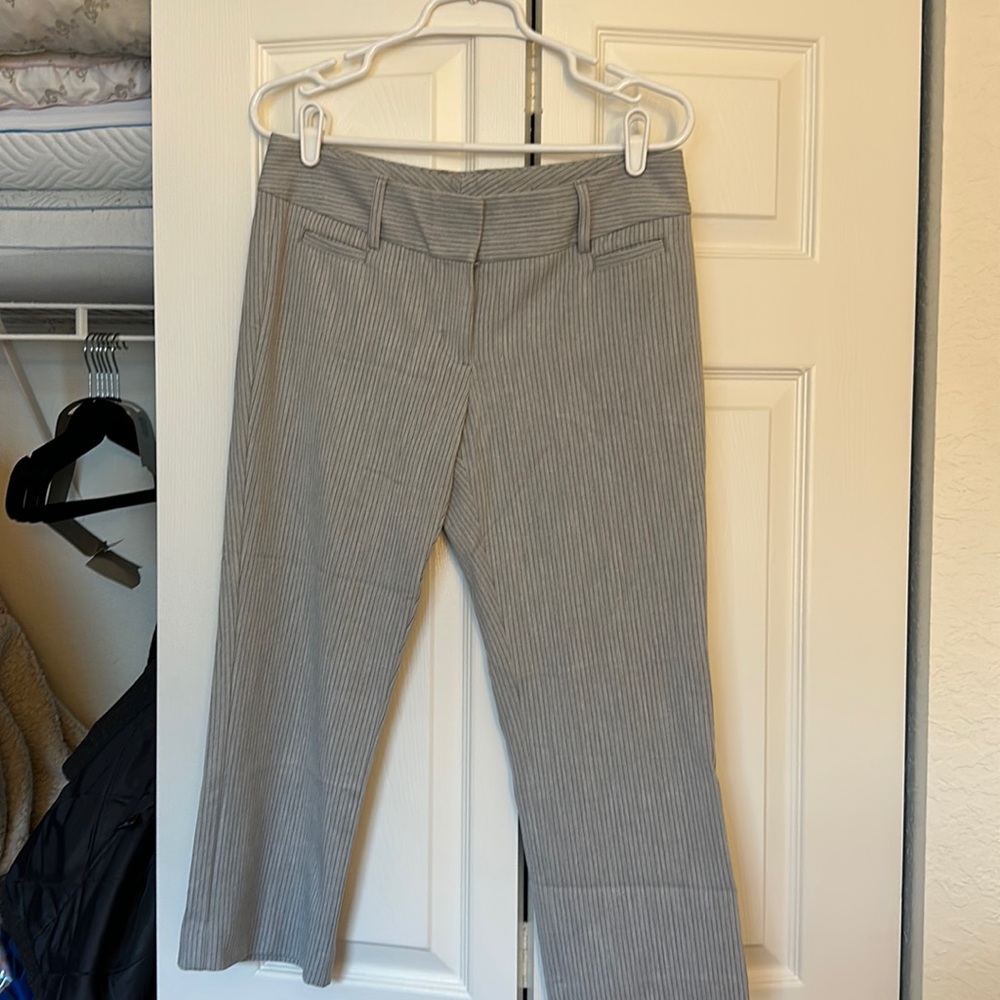 Express design studio capri work trousers size 6 barely used